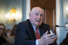 Yêu cầu học trực tuyến với các trường học ở Nam California