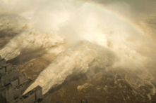 Sông Trường Giang gồng mình trước lũ lụt và sạt lở