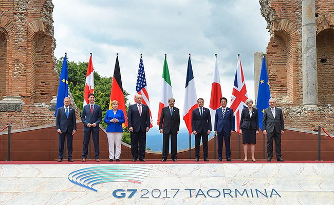 (Image: Lãnh đạo G7; Wikimedia)