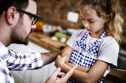 Mặc dù ngôn ngữ nhìn không thấy, sờ không được, nhưng bản thân nó là có năng lượng rất lớn