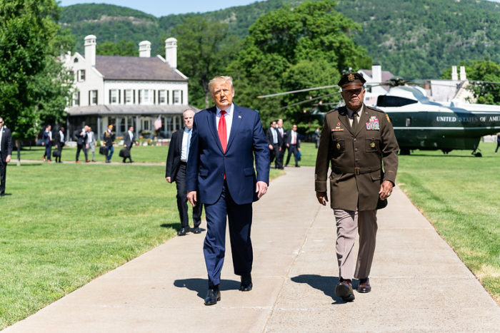 Trump: Sẽ không bao giờ có khu tự trị ở thủ đô nếu tôi còn làm tổng thống