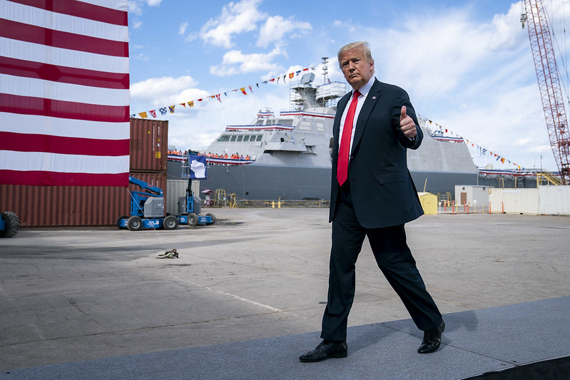 Tổng thống Trump phát biểu trước các vị khách và nhân viên của Fincantieri Marinette Marine tại Marinette, bang Wis. hôm 25/6/2020. (Ảnh: White House)