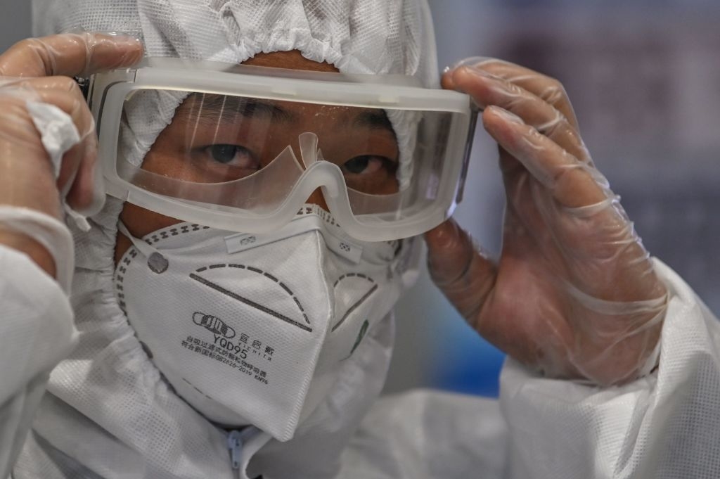 Giám đốc CDC Trung Quốc tham gia thử nghiệm vaccine viêm phổi Vũ Hán 