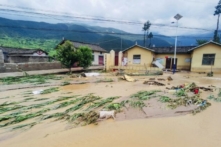 Các thành phố Trung Quốc ngập lụt nghiêm trọng hơn vì đập Tam Hiệp xả lũ