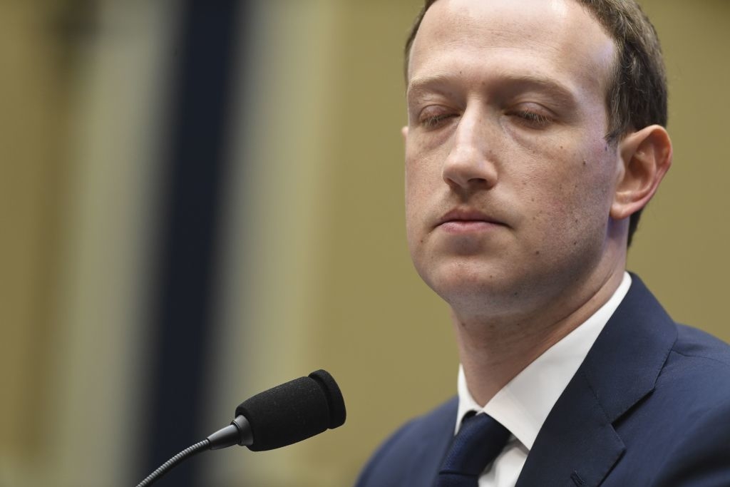 Zuckerberg mất 7,2 tỷ USD sau khi nhiều công ty đồng loạt tẩy chay quảng cáo trên Facebook