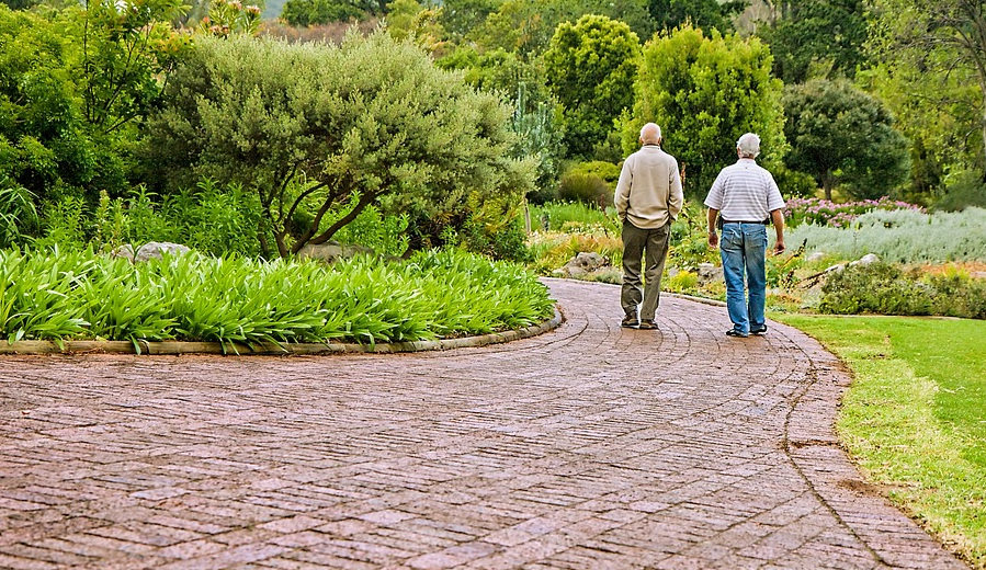 Phong cách đi bộ có thể tiết lộ tình trạng về sức khỏe của bạn
