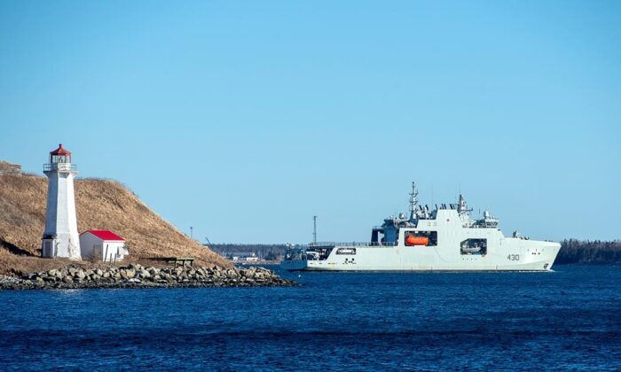 Hải quân Canada bước vào kỷ nguyên mới với chiến hạm Bắc Cực