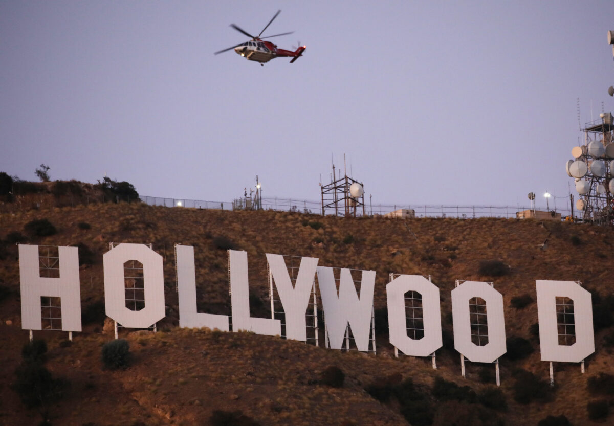 Hollywood lún sâu vào ‘vũng lầy’ kiểm duyệt Trung Quốc, gạt bỏ tự do ngôn luận