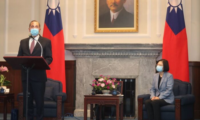 Bộ trưởng Y tế Azar công bố sự ủng hộ mạnh mẽ của Hoa Kỳ đối với Đài Loan