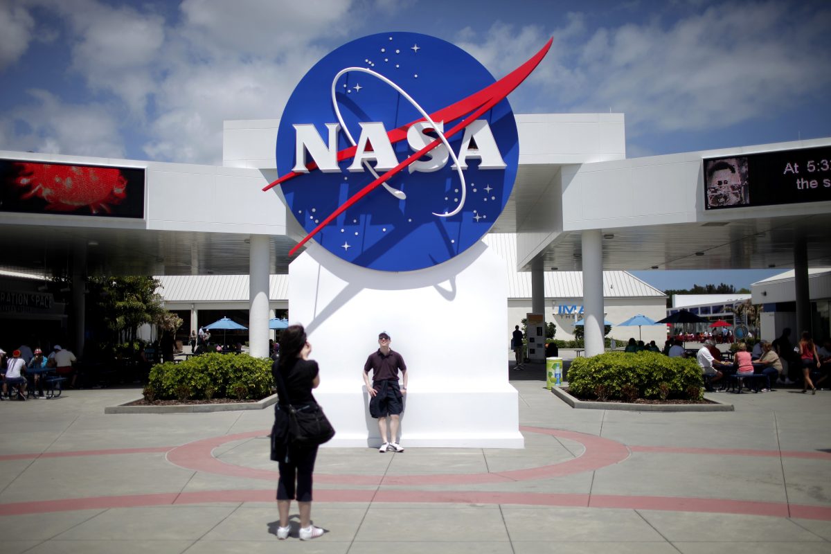 NASA ngừng đặt biệt danh ‘không phù hợp’ cho các vật thể vũ trụ