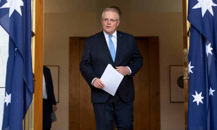 Thủ tướng Úc Scott Morrison phát biểu trong cuộc họp báo sau cuộc họp Nội các Quốc gia tại Canberra, Úc, vào ngày 15 tháng 5 năm 2020. (Ảnh Rohan Thomson / Getty Images)