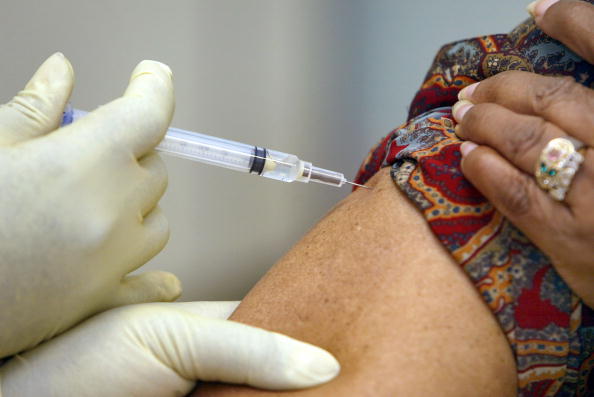 Nga sẽ ra mắt lô vaccine phòng Covid-19 đầu tiên trong 2 tuần tới; 10 USD cho 2 liều