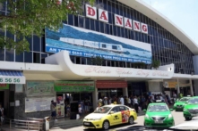 Tin Việt Nam ngày 21/8: Hơn 13,400 ca mắc mới, Hà Nội ra công điện tiếp tục cách ly thành phố, Sài Gòn ngừng hoạt động shipper tại Tp Thủ Đức và 7 quận/huyện, ‘Đà Nẵng chưa kiểm soát được dịch’, VFF chi 350 triệu đồng thuê sân Mỹ Đình không khán giả