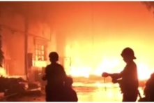 Tin tổng hợp tại Việt Nam: Trèo tường trốn cách ly, một người ở Nghệ An bị phạt 3,5 triệu