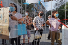 Dịch viêm phổi Vũ Hán tái bùng phát ở Quảng Đông, đóng cửa 21 cửa hàng bán lẻ của Alibaba 