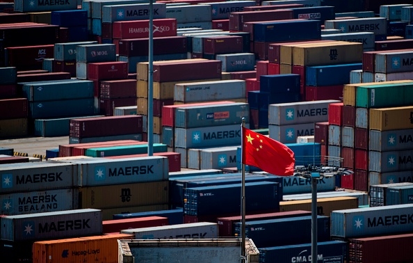 Trung Quốc: Xuất cảng tháng 7 giảm mạnh; nhập cảng bị thu hẹp