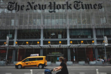 Tổ chức hắc ám sử dụng New York Times để truyền bá thông tin sai lệch về Epoch Times