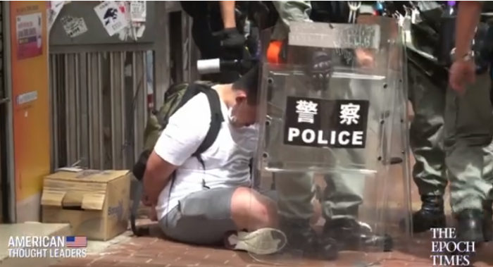 Cảnh sát Hồng Kông đã bắt ít nhất khoảng 300 người biểu tình