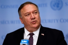 Ông Pompeo đáp lại chỉ trích rằng ông ‘quá tôn giáo’ với tư cách Ngoại trưởng