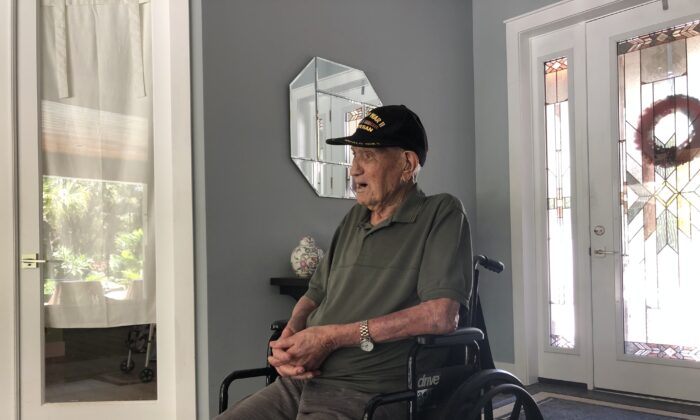 Một quân nhân Mỹ trong thế chiến II tận hưởng sinh nhật lần thứ 105