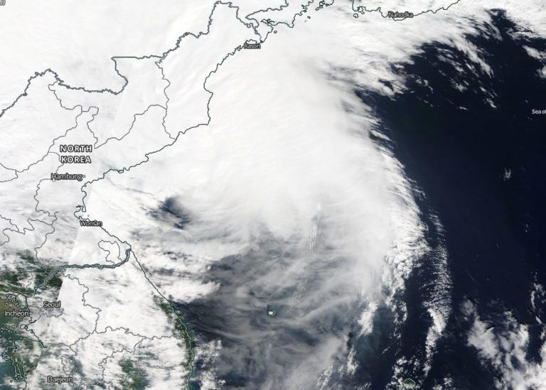 Triều Tiên phạt quan chức lơ là ứng phó bão Maysak