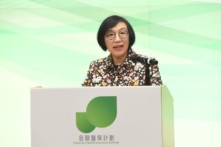 Hồng Kông nới lỏng hạn chế Covid-19, cho phép tụ tập 4 người