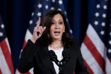 Kamala Harris: Sự can thiệp của Nga có thể khiến Biden phải trả giá đắt cho cuộc bầu cử