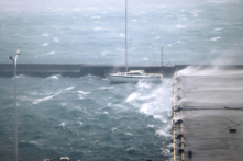 Siêu bão Haishen đổ bộ, Nhật phát cảnh báo sơ tán hơn 8 triệu dân