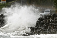 Bão Haishen gây mưa gió mạnh ở miền Nam Nhật Bản