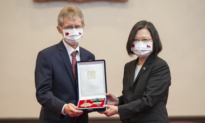 Chủ tịch Thượng viện Séc tới thăm Đài Loan, củng cố mối quan hệ song phương
