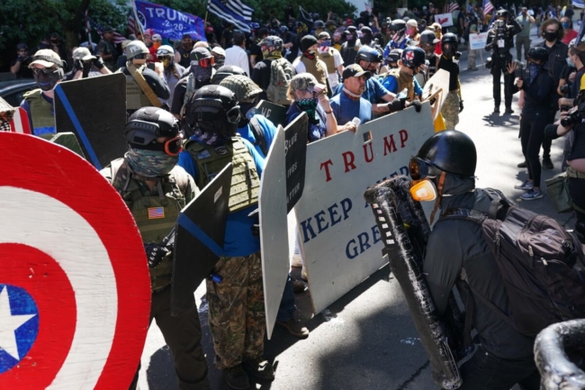 Hàng trăm cuộc biểu tình của Black Lives Matter liên quan đến bạo lực