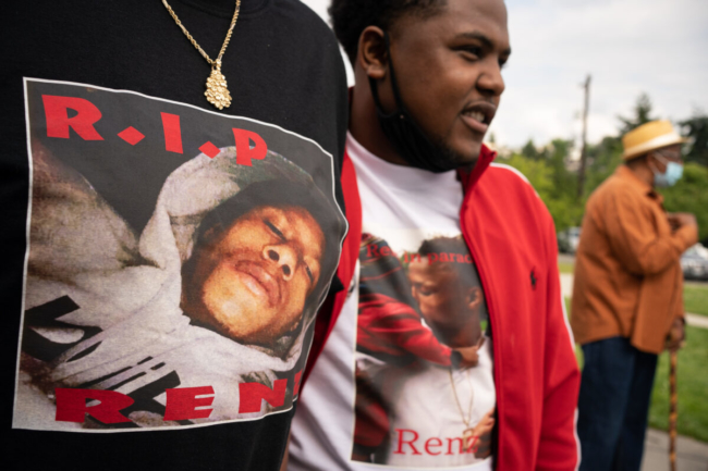 <em>Gia đình và bạn bè tưởng niệm và biểu tình ôn hòa để tưởng nhớ Lorenzo Anderson tại thành phố Seattle, bang Washington ngày 2/7/2020. (Ảnh: David Ryder/Getty Images)</em>