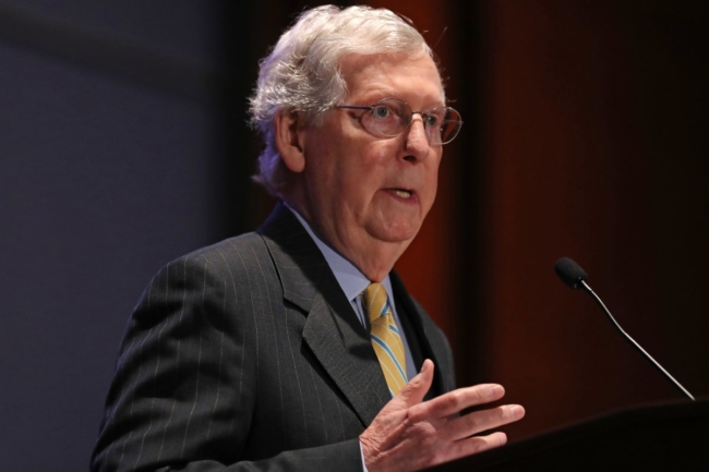  Lãnh đạo đa số Thượng viện, ông </span>Mitch McConnell phát biểu tại điện Capitol ở Washington, vào ngày 27 tháng 6 năm 2019. (Ảnh: Chip Somodevilla / Getty)