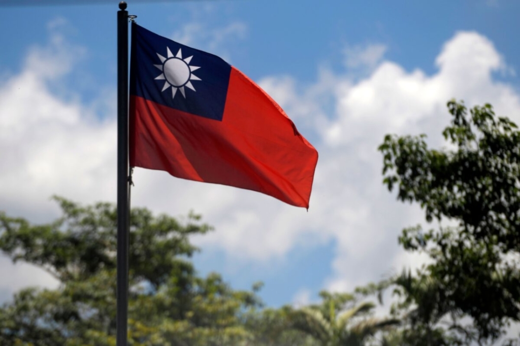 Đài Loan treo cờ phân biệt với Trung Quốc