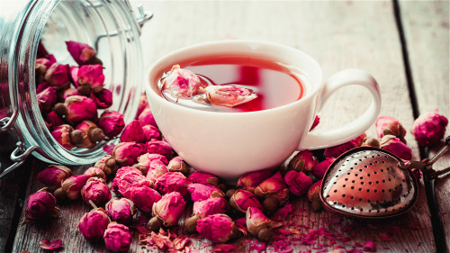 5 loại trà hoa giúp phụ nữ thức khuya làm đẹp, chống lão hóa và giải độc