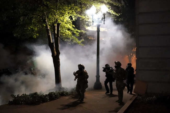 Hàng trăm cuộc biểu tình của Black Lives Matter liên quan đến bạo lực