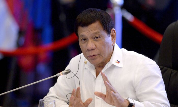 Tổng thống Philippines Rodrigo Duterte bên lề Hội nghị cấp cao ASEAN lần thứ 31 tại Trung tâm Hội nghị Quốc tế Philippines ở Manila vào ngày 13 tháng 11 năm 2017. (Ảnh Noel Celis / AFP / Getty Images)