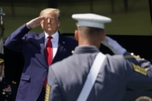 235 Cựu lãnh đạo quân đội ủng hộ TT Trump, Đảng Dân Chủ khiến nước Mỹ ‘tổn thương hơn’