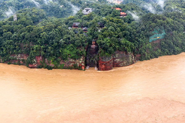 Đại Phật rửa chân thiên hạ loạn, dự ngôn Lưu Bá Ôn đưa ra lời chỉ dẫn