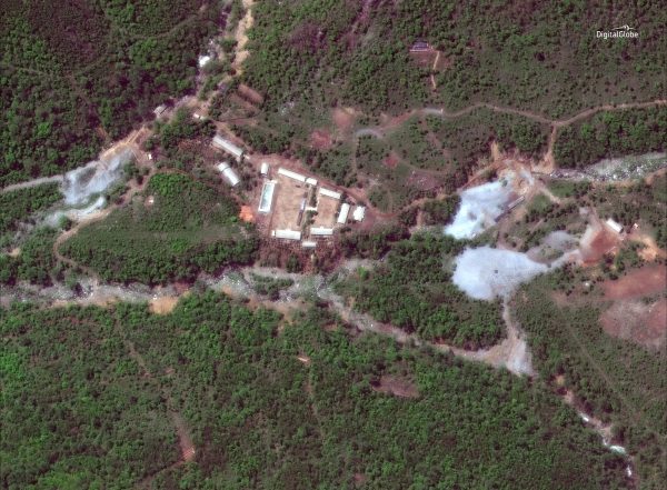 Cơ sở thử nghiệm hạt nhân Punggye-ri ở tỉnh Bắc Hamgyong, Triều Tiên trong ảnh chụp vệ tinh của DigitalGlobe vào ngày 23 tháng 5 năm 2018. (Ảnh vệ tinh © 2018 của DigitalGlobe, thuộc công ty Maxar / Handout qua Reuters)