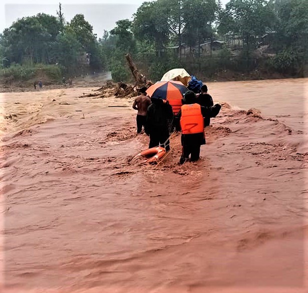 Miền Trung sẽ tiếp tục mưa lớn với ‘hình thái tổ hợp đa thiên tai’