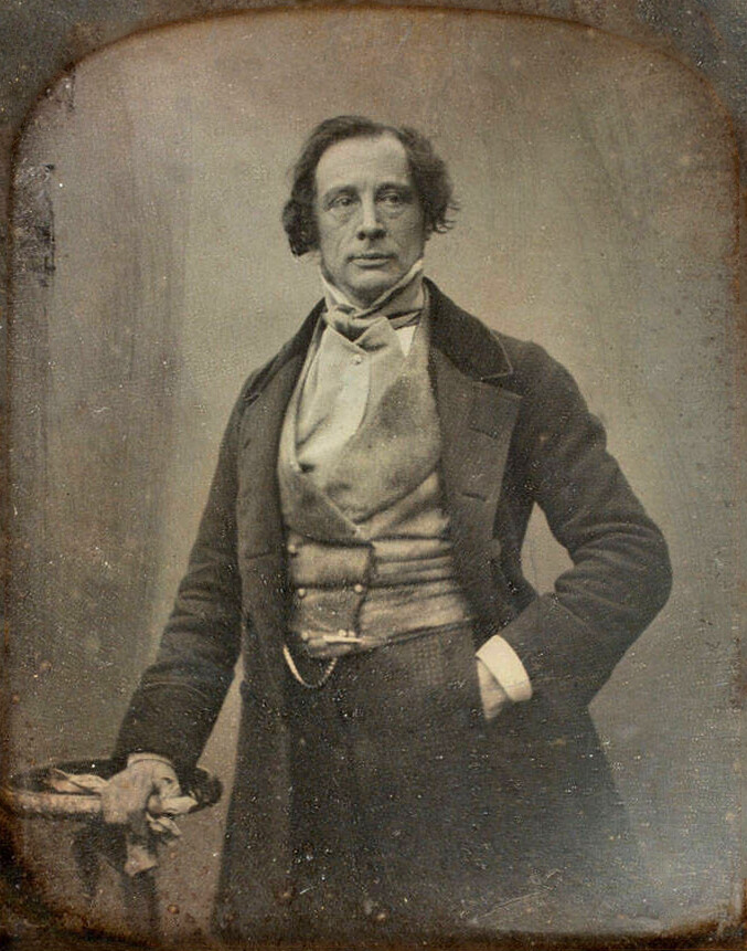 Chân dung Daguerreotype vào vai Charles Dickens, năm 1852, chụp bởi Antoine Claudet. Công ty Thư Viện Philadelphia. (Ảnh phạm vi công cộng)