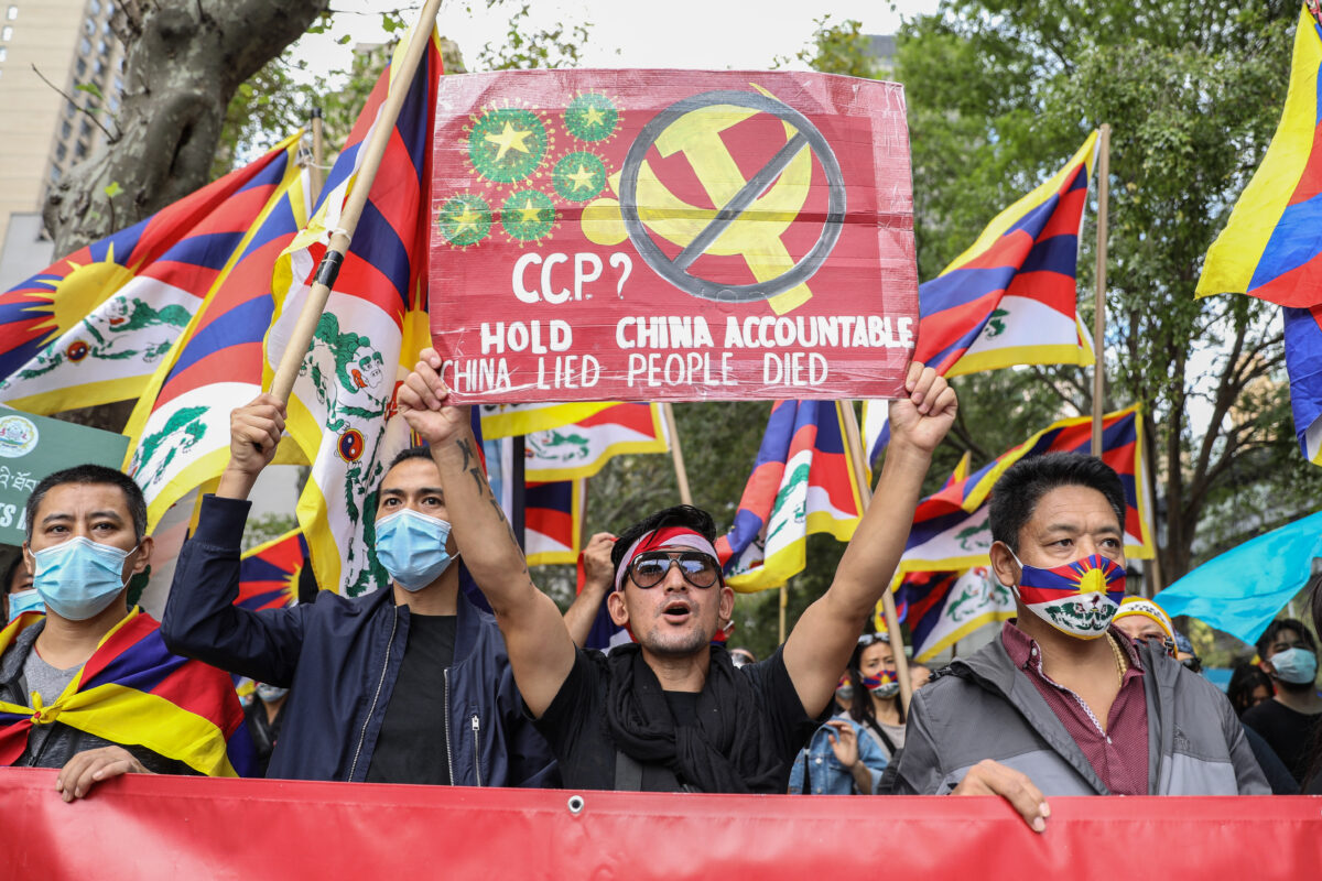 150 nhóm nhân quyền tuần hành phản đối sự cai trị của Trung Cộng