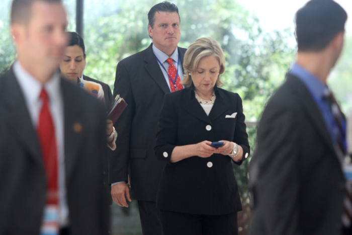 Ngoại trưởng Pompeo: Bộ Ngoại giao có thể công bố email của bà Clinton trước cuộc bầu cử