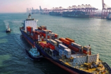 Giữa cuộc chiến thương mại với Mỹ, Trung Quốc nỗ lực tìm cách bù đắp tổn thất