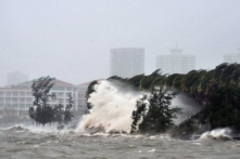 Bão số 9 siêu mạnh chuẩn bị tiến vào Biển Đông