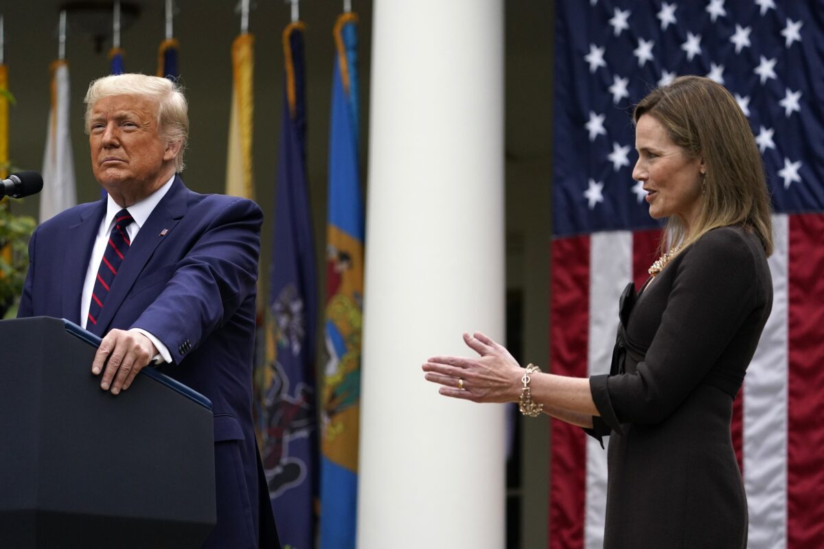 TT Trump đề cử bà Amy Coney Barrett vào Tòa án Tối cao