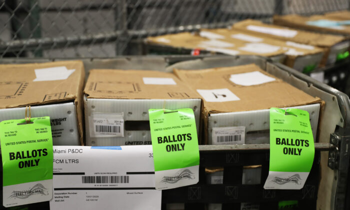 Nghiên cứu dự đoán: Hơn 1 triệu lá phiếu gửi qua thư sẽ bị từ chối
