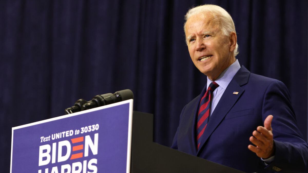 Ứng cử viên tổng thống của Đảng Dân chủ, Joe Biden, phát biểu trong một sự kiện tranh cử ngày 4 tháng 9 năm 2020 ở Wilmington, bang Delaware (Ảnh Alex Wong / Getty)