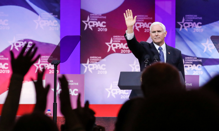 Phó Tổng thống Mike Pence tại hội nghị CPAC ở Washington, vào ngày 1 tháng 3 năm 2019. (Ảnh Samira Bouaou / The Epoch Times)